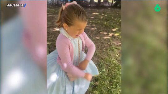 Alfonso Ar&uacute;s culpa a los padres de la ni&ntilde;a de este v&iacute;deo viral de un 'gender reveal': "Mal por ellos, no han hecho su trabajo"