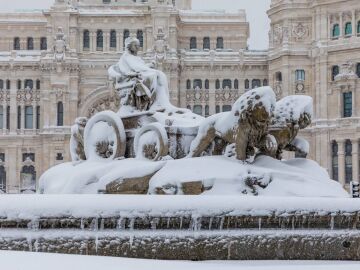 La Cibeles nevada