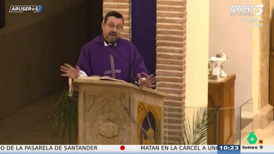 El cura de Valdepe&ntilde;as critica que "vivimos en un mundo de mentiras": "Estamos acostumbrados a que los pol&iacute;ticos nos mientan"