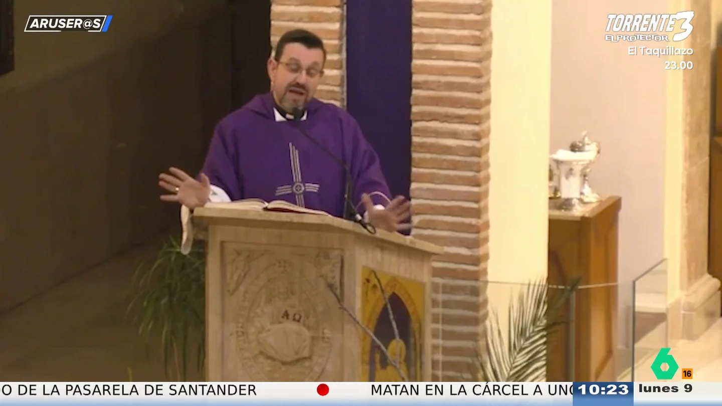 El cura de Valdepeñas critica que "vivimos en un mundo de mentiras": "Estamos acostumbrados a que los políticos nos mientan" El cura de Valdepeñas critica que "vivimos en un mundo de mentiras": "Estamos acostumbrados a que los políticos nos mientan"