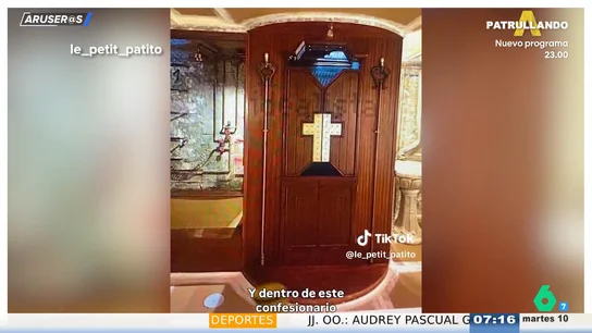 1.300 euros por este piso para "artistas" en Madrid: una barra de bombero, una taza de WC dentro de un confesionario y una pila bautismal 1.300 euros por este piso para "artistas" en Madrid: una barra de bombero, una taza de WC dentro de un confesionario y una pila bautismal