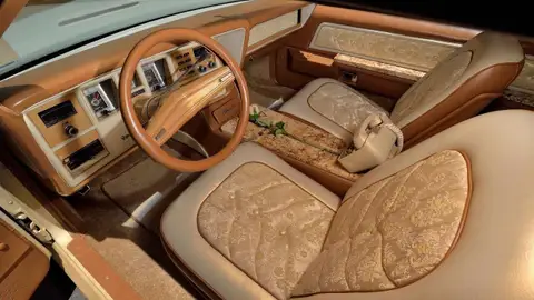 El interior de este coche parece una encimera, y eso le convierte en uno de los llamativos de siempre El interior de este coche parece una encimera, y eso le convierte en uno de los llamativos de siempre