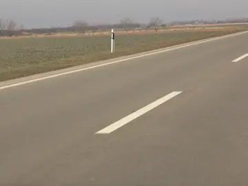 Línea blanca de la carretera Línea blanca de la carretera