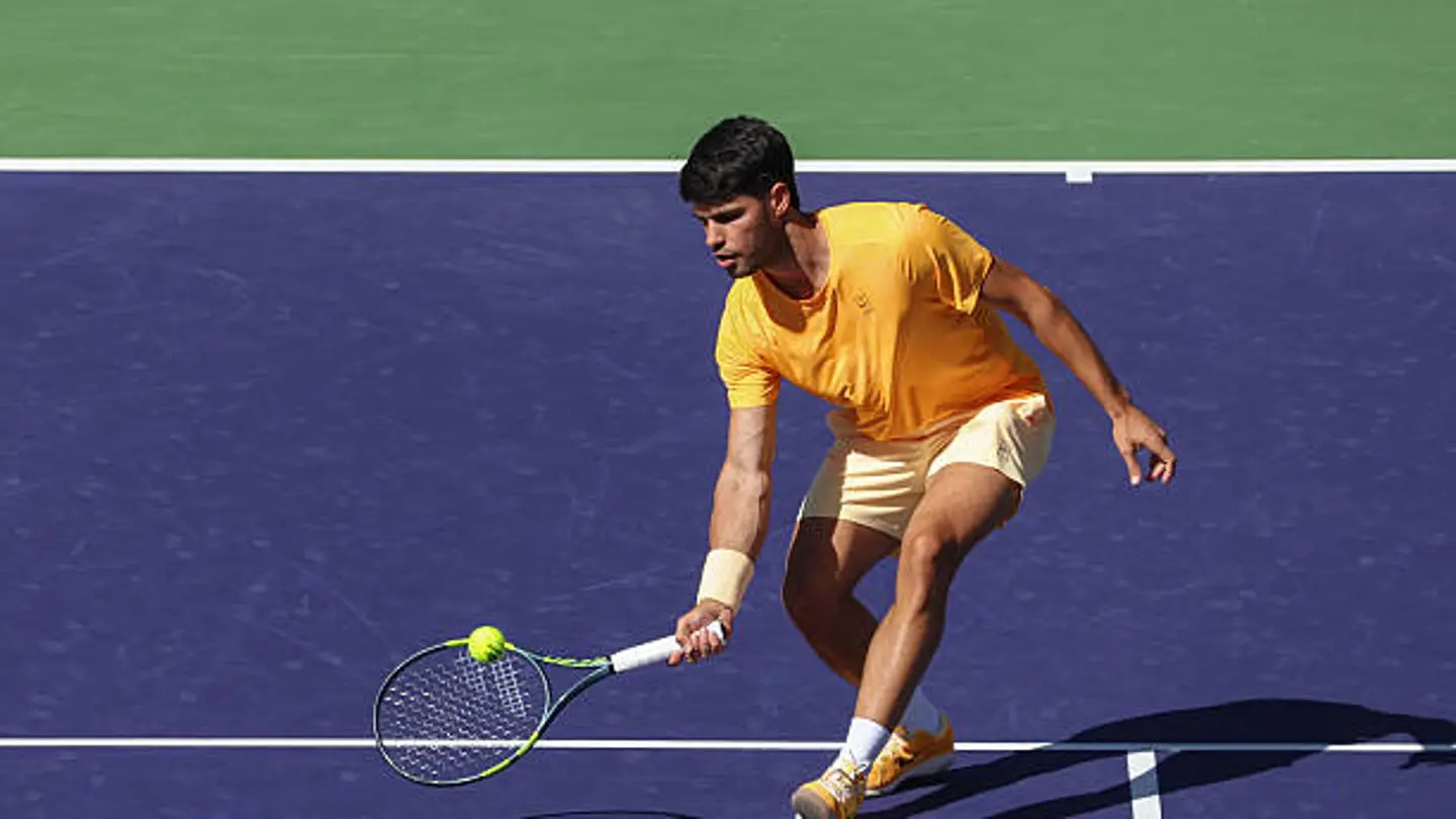 Carlos Alcaraz intimida a sus rivales en Indian Wells con un golpe "difícil de defender" Carlos Alcaraz intimida a sus rivales en Indian Wells con un golpe "difícil de defender"