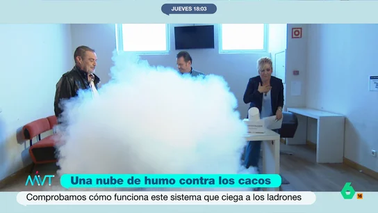 Más Vale Tarde pone a prueba el experimento antirrobos: una nube de humo que ciega a los cacos Más Vale Tarde pone a prueba el experimento antirrobos: una nube de humo que ciega a los cacos