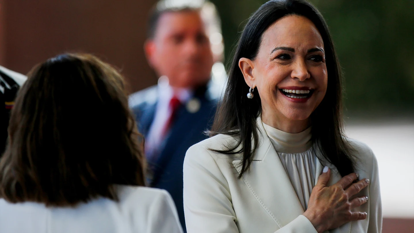 Machado critica al Gobierno de Sánchez por no ponerse "del lado del pueblo venezolano" Machado critica al Gobierno de Sánchez por no ponerse "del lado del pueblo venezolano"