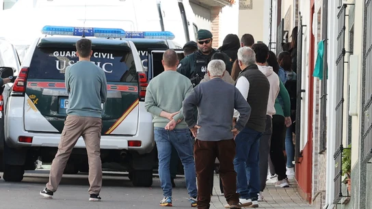 Con gritos de "asesinos, asesinos" han sido recibidos esta mañana los dos hermanos detenidos por la desaparición en 2017 de su vecina Francisca Cadenas en Hornachos (Badajoz) Con gritos de "asesinos, asesinos" han sido recibidos esta mañana los dos hermanos detenidos por la desaparición en 2017 de su vecina Francisca Cadenas en Hornachos (Badajoz)