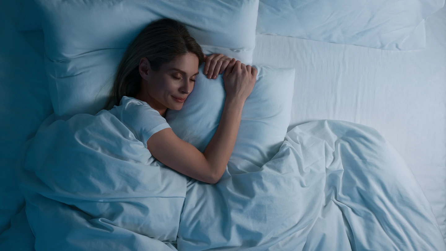 Mujer durmiendo Mujer durmiendo