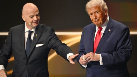 Donald Trump, con Gianni Infantino.