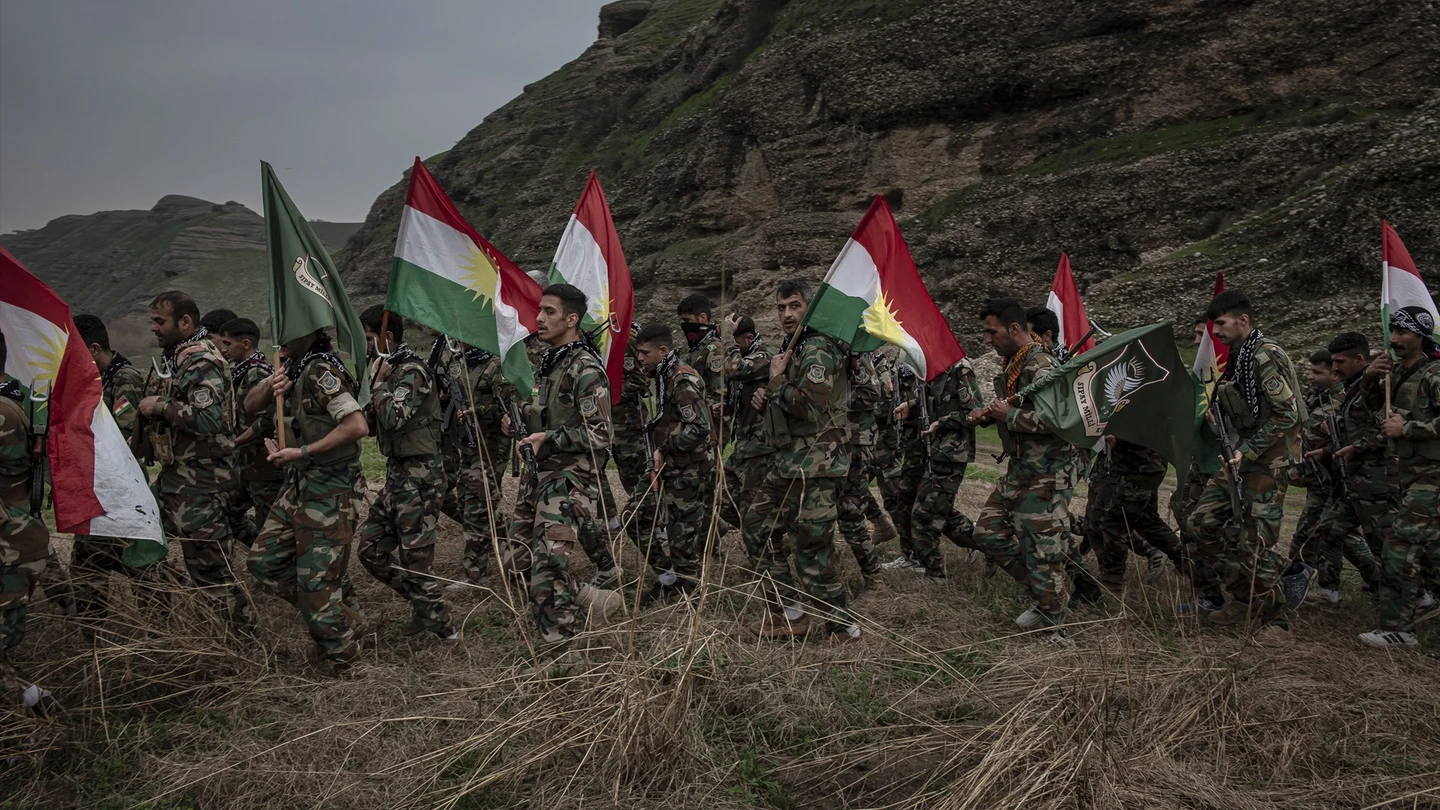 Efectivos de las fuerzas kurdas en Erbil, Irak. Efectivos de las fuerzas kurdas en Erbil, Irak.