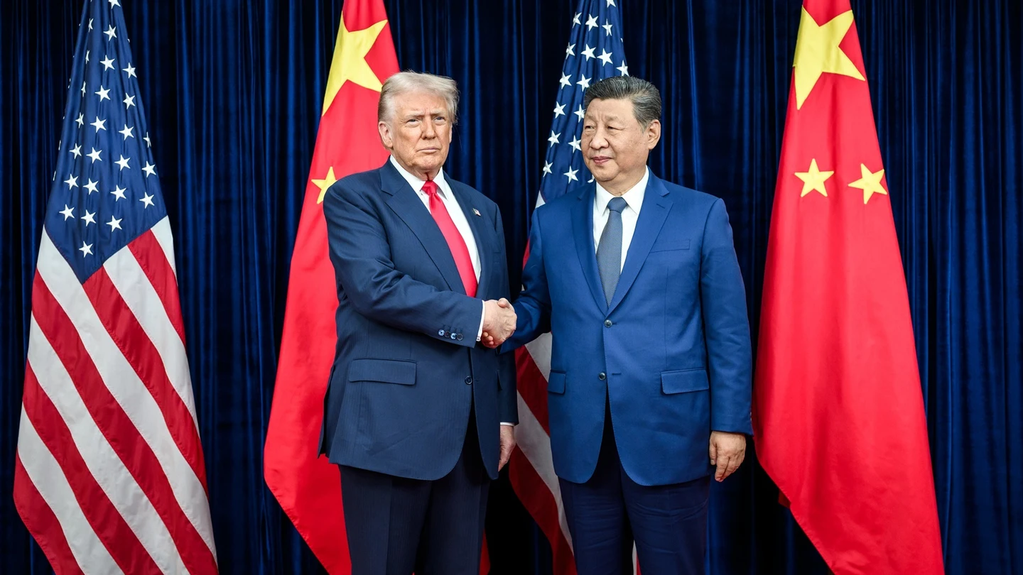 El presidente de EEUU, Donald Trump, saluda al presidente chino, Xi Jinping. El presidente de EEUU, Donald Trump, saluda al presidente chino, Xi Jinping.