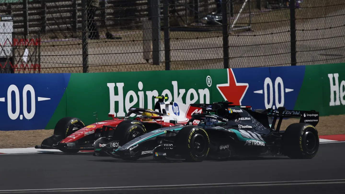 Hamilton y Russell en la sprint del GP de China Hamilton y Russell en la sprint del GP de China