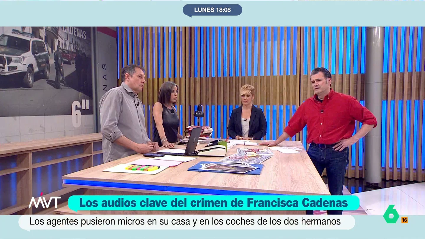 Iñaki López, sobre el pueblo de Hornachos: "Asimilar que dos de sus vecinos han sido capaces de asesinar a Francisca tiene que ser terrible" Numerosos vecinos del pueblo se han concentrado este fin de semana para dar su apoyo a la familia de Francisca Cadenas, cuyo cadáver fue descubierto en casa de dos de sus vecinos tras nueve años desaparecida.