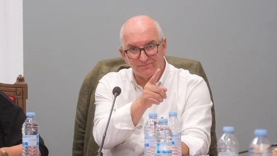 Santiago Freire, machista, franquista... y vigilante de neutralidad ideológica: polémica en A Coruña por su nuevo jefe de Educación Santiago Freire, machista, franquista... y vigilante de neutralidad ideológica: polémica en A Coruña por su nuevo jefe de Educación