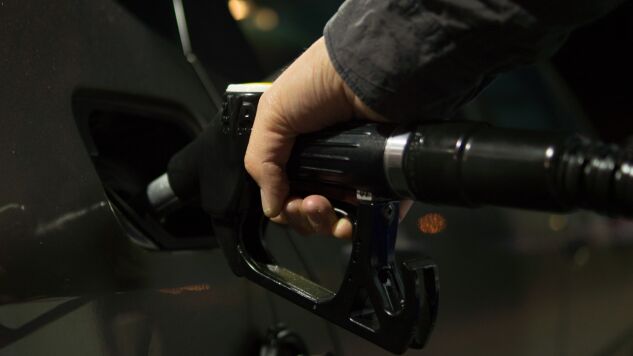 Imagen de archivo de un surtidor de gasolina