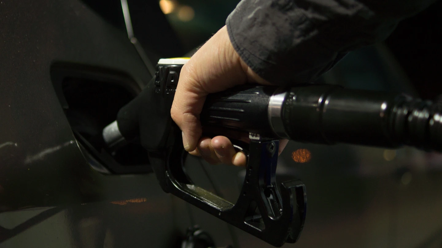 Imagen de archivo de un surtidor de gasolina Imagen de archivo de un surtidor de gasolina