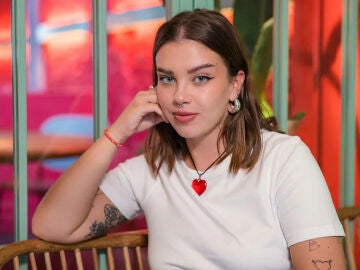 25 años y dos novelas: la tiktoker que ha conseguido superar los peores momentos de su vida con la escritura 25 años y dos novelas: la tiktoker que ha conseguido superar los peores momentos de su vida con la escritura