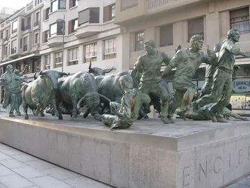 Monumento al Encierro de Pamplona Monumento al Encierro de Pamplona