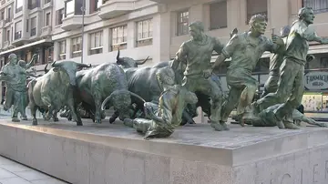 Monumento al Encierro de Pamplona Monumento al Encierro de Pamplona