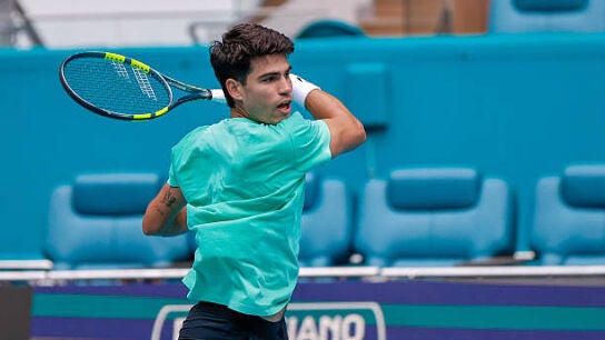 &iquest;Cu&aacute;ndo juega Carlos Alcaraz contra Joao Fonseca en Miami? Horario y d&oacute;nde ver en TV