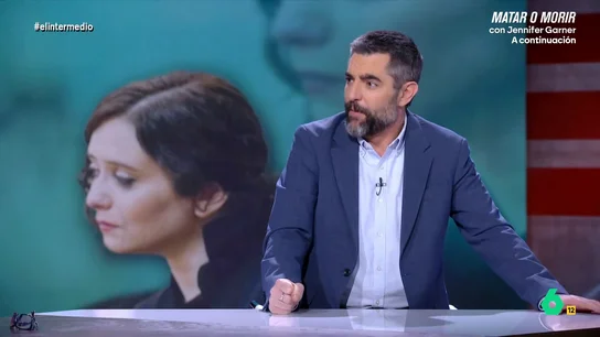 Dani Mateo reacciona a las confesiones religiosas de Ayuso: "¿Se ha caído del caballo como San Pablo? Eso explicaría muchas cosas" Dani Mateo analiza las declaraciones de Isabel Díaz Ayuso en una entrevista donde se declara católica pero confiesa que solo va a misa por trabajo: "Como Jesucristo", reacciona con ironía el colaborador en este vídeo de El Intermedio.