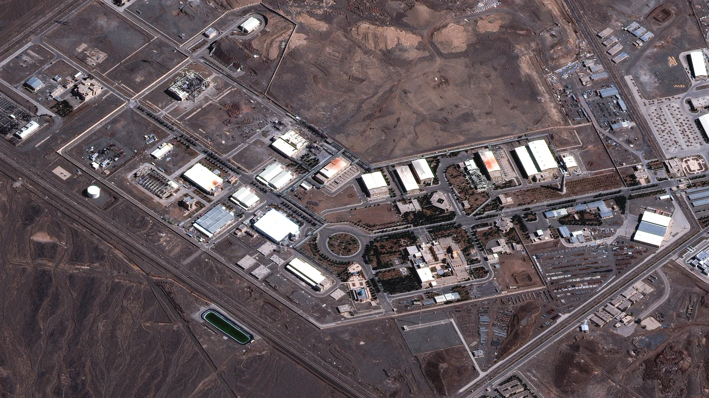 Imagen de satélite del complejo de enriquecimiento de combustible de Natanz, Irán Imagen de satélite del complejo de enriquecimiento de combustible de Natanz, Irán