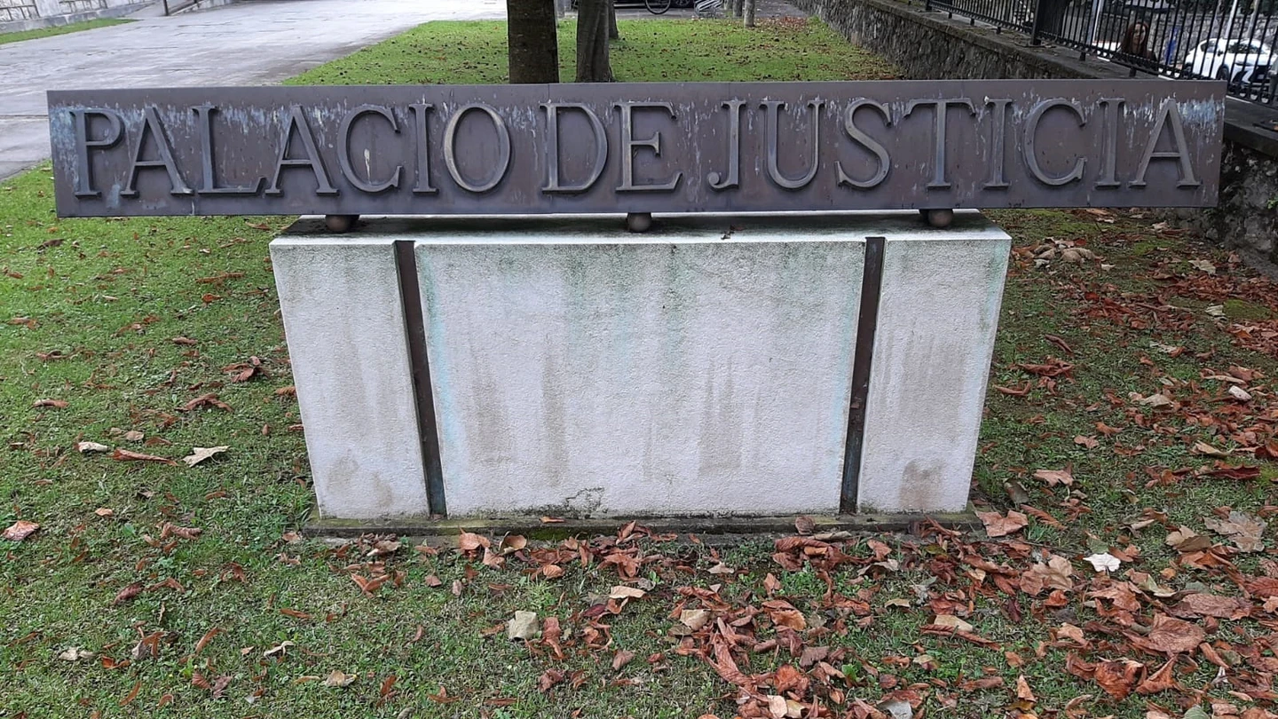 Palacio de Justicia de Cantabria. Palacio de Justicia de Cantabria.