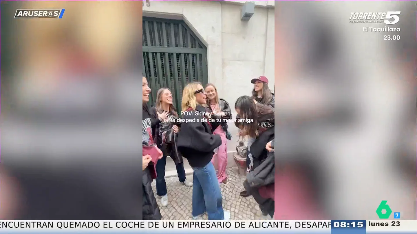 El vídeo viral de Sydney Sweeney con unas españolas en plena despedida de soltera en Lisboa El vídeo viral de Sydney Sweeney con unas españolas en plena despedida de soltera en Lisboa