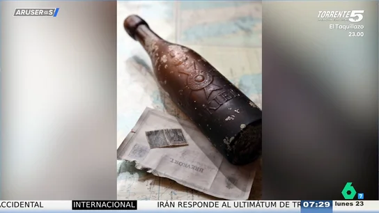 Un perro encuentra en Escocia una botella con un mensaje dentro que se lanzó al mar en Canadá Un perro encuentra en Escocia una botella con un mensaje dentro que se lanzó al mar en Canadá