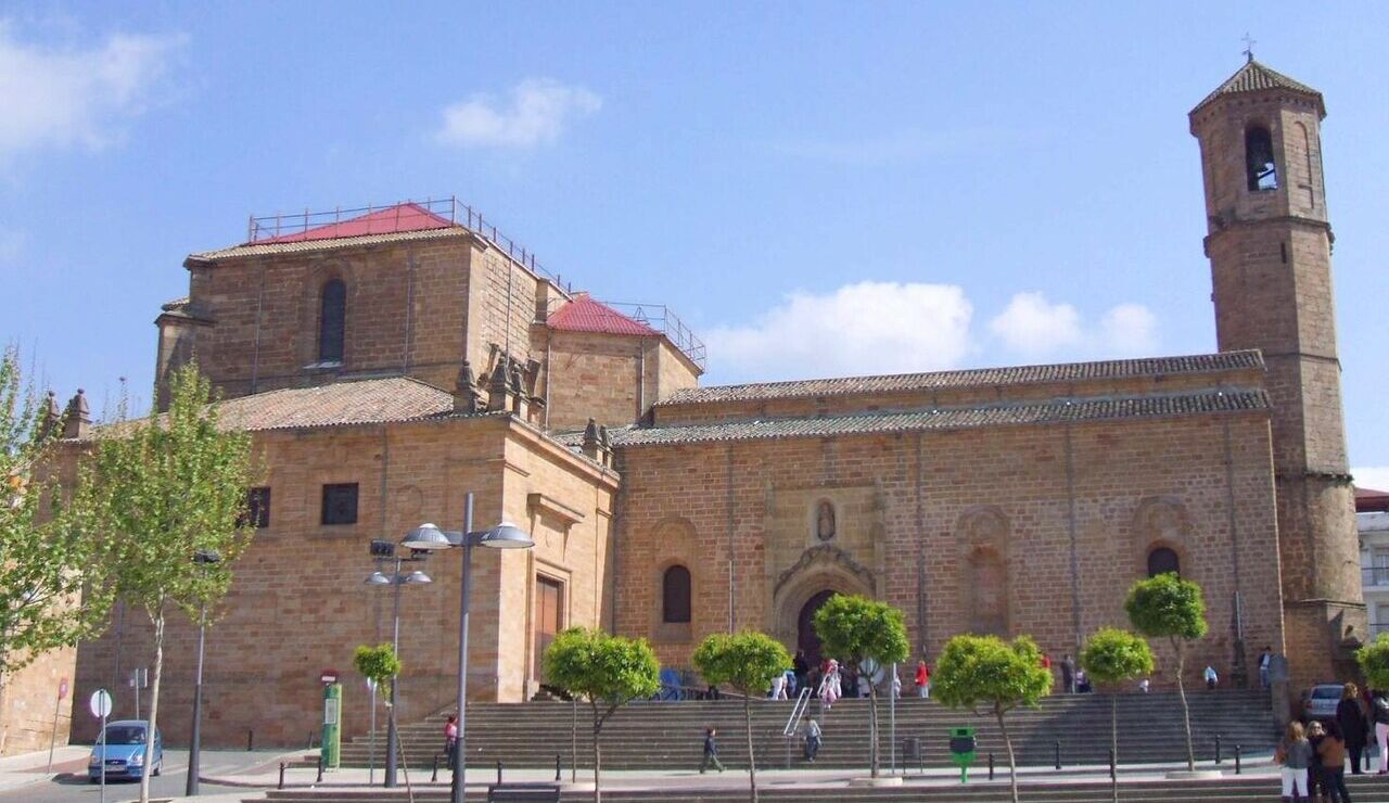 Bas&iacute;lica de Santa Mar&iacute;a la Mayor de Linares
