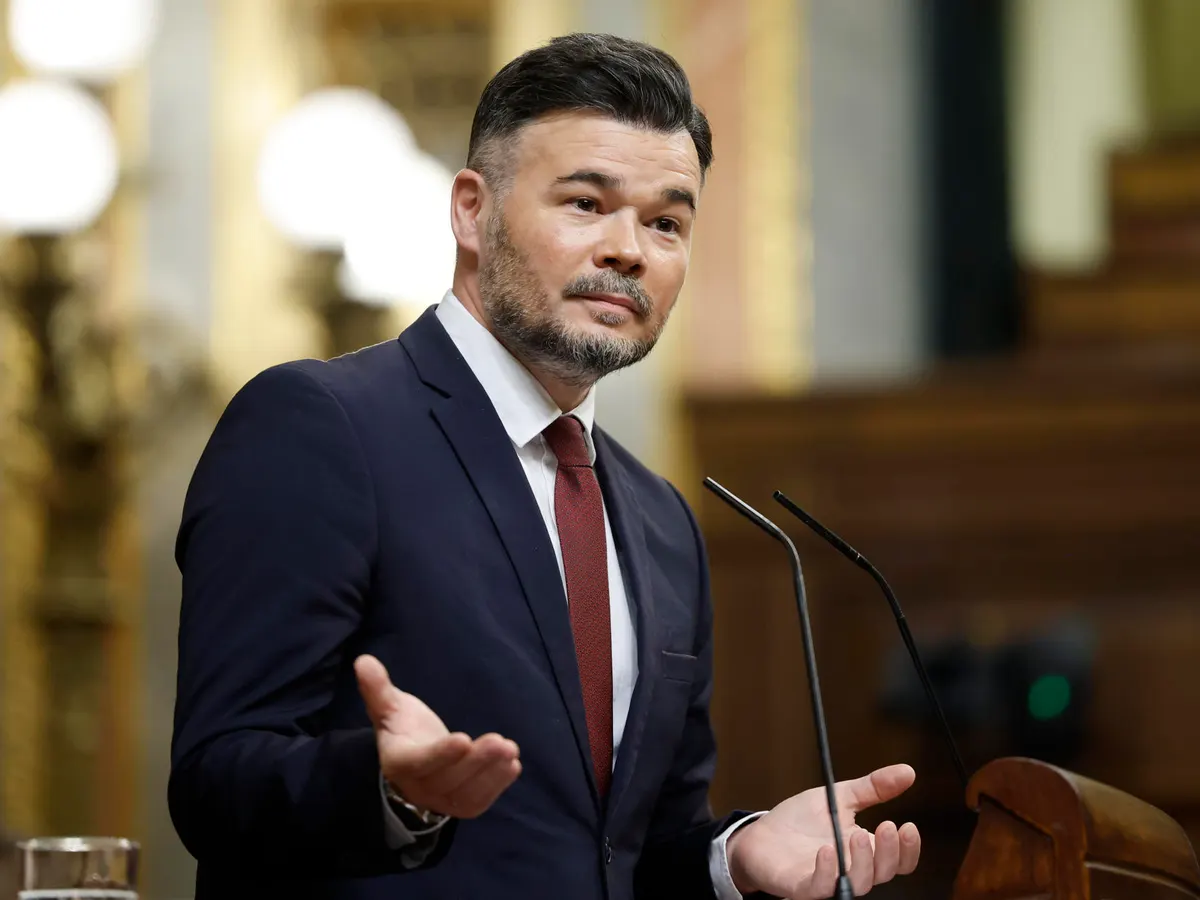 Rufián, al PP: "Lo realmente patriótico es plantar cara a un asesino como Netanyahu y a un pedófilo como Trump"