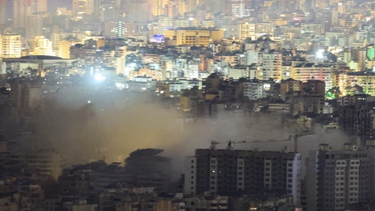 El humo se eleva desde los suburbios del sur de Beirut tras un ataque israelí a 25 de marzo de 2026. El humo se eleva desde los suburbios del sur de Beirut tras un ataque israelí a 25 de marzo de 2026.