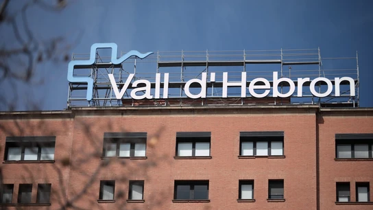 Fachada del Hospital Vall d’Hebron. Fachada del Hospital Vall d’Hebron.