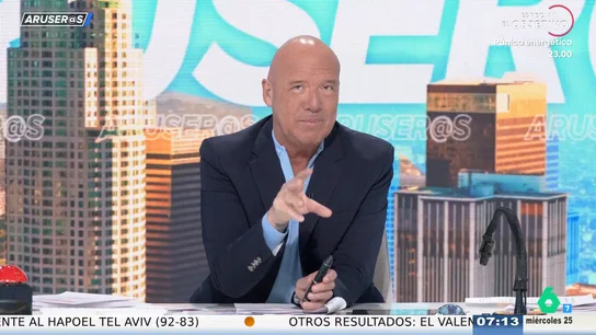 Alfonso Arús desvela el secreto que lleva años escondiendo a su familia: "Tengo uno escondido que solo yo sé dónde está" Alfonso Arús desvela el secreto que lleva años escondiendo a su familia: "Tengo uno escondido que solo yo sé dónde está"