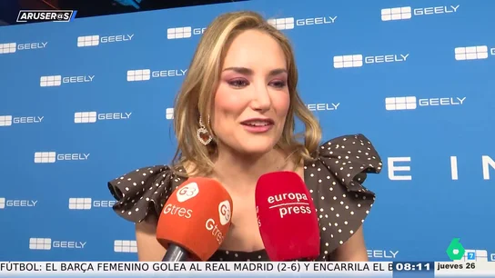 Alba Carrillo confiesa que Fonsi Nieto le enseñó a conducir un automático por La Finca porque "quería que fuera a por una pizza" Alba Carrillo confiesa que Fonsi Nieto le enseñó a conducir un automático por La Finca porque "quería que fuera a por una pizza"