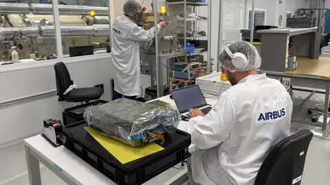 La misión humana a la Luna incluye tecnología española para asegurar la vida de los astronautas La misión humana a la Luna incluye tecnología española para asegurar la vida de los astronautas