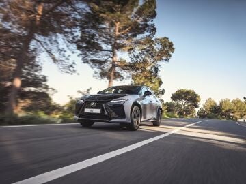 Lexus RZ 550e F Sport
