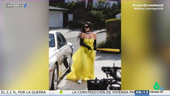 Kim Kardashian subasta los vestidos de la serie 'Todas las de la ley' para ayudar a mujeres vulnerables