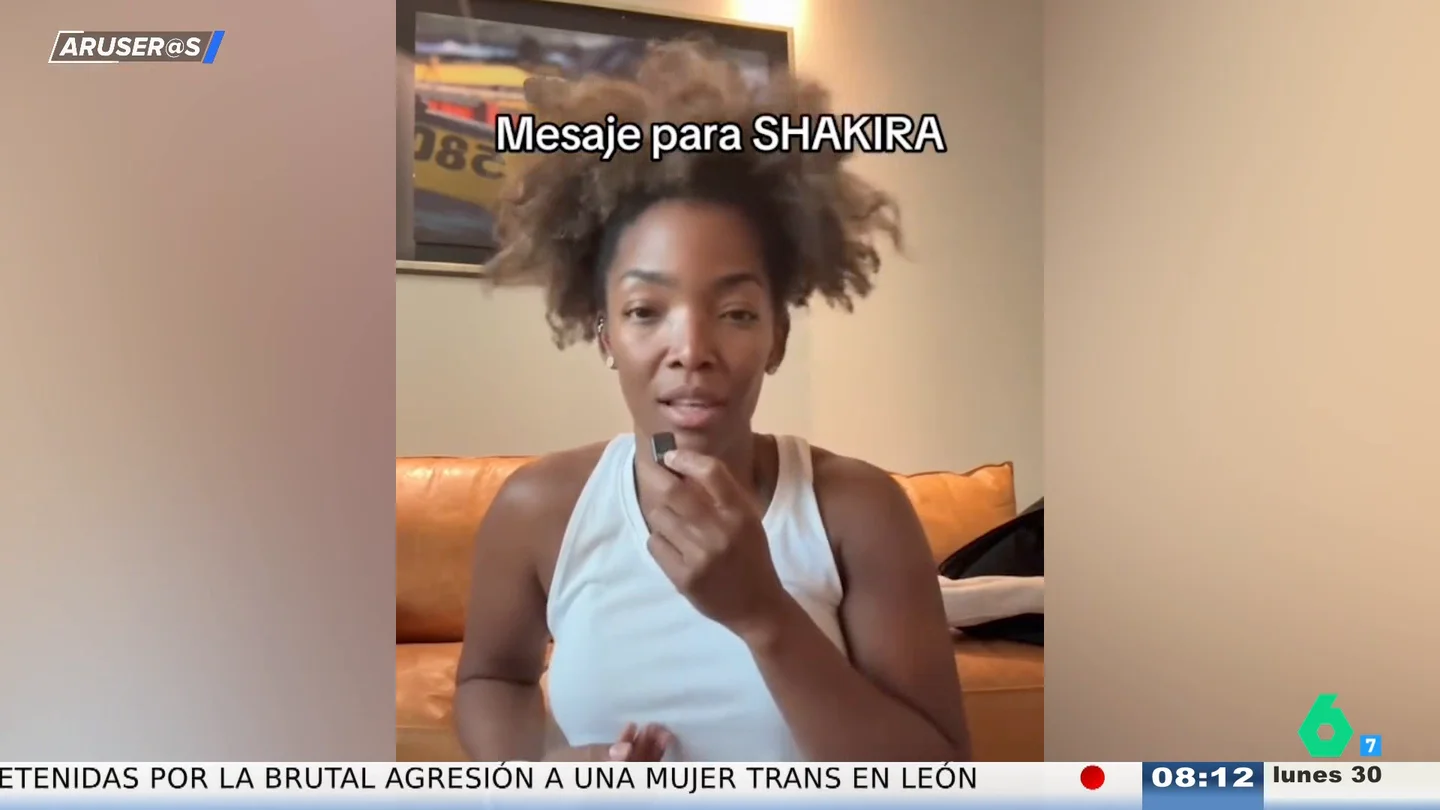 La reacción viral de Shakira cuando una fan de Australia le pide que la invite a sus conciertos en España La reacción viral de Shakira cuando una fan de Australia le pide que la invite a sus conciertos en España