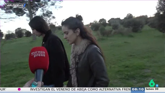 Rosalía pasea de la mano con Loli Bahía horas antes de sus conciertos en Madrid: "Estoy con muchas ganas" Rosalía