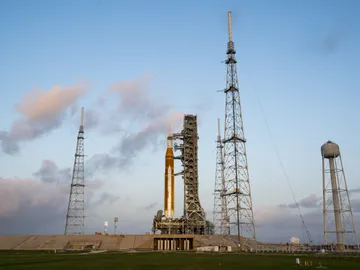 El cohete de la misión Artemis II que llevará a los humanos a la Luna El cohete de la misión Artemis II que llevará a los humanos a la Luna