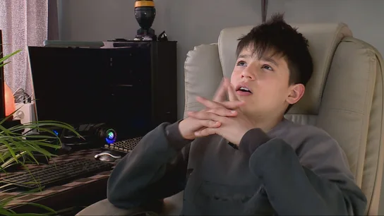 Pau, niño con autismo Pau, niño con autismo