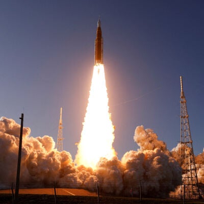 Momento del lanzamiento de Artemis II