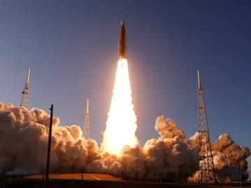 Momento del lanzamiento de Artemis II Momento del lanzamiento de Artemis II