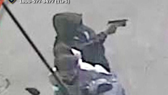 Imagen de las personas implicadas en la muerte a tiros de un beb&eacute; de 7 meses en Brooklyn, Nueva York.