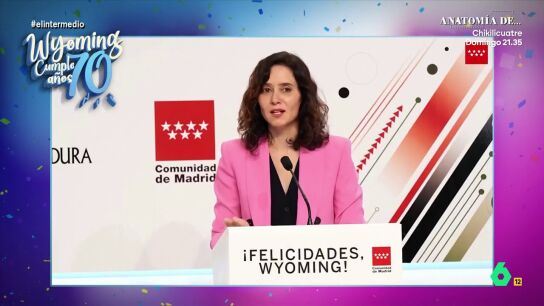 'Ayuso' concede la Medalla de la Comunidad de Madrid a Wyoming: "Es de cemento armado; que se pase y se la cuelgo al cuello"