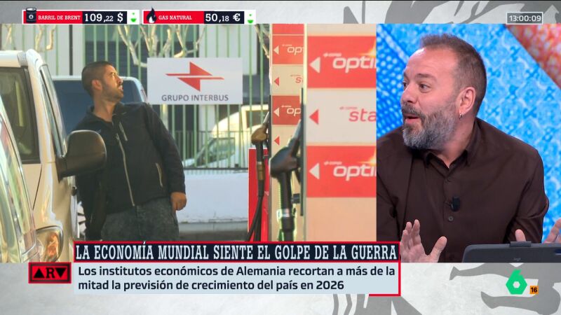 Maestre ironiza con la subida del combustible: "&iquest;La medida de bajar el IVA no hace que no siga subiendo?"