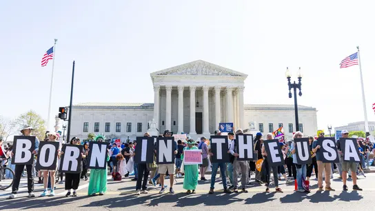 Migrantes protestan contra las políticas de Trump Migrantes protestan contra las políticas de Trump