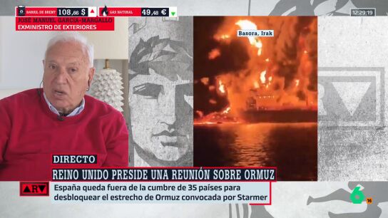 Garc&iacute;a-Margallo se&ntilde;ala que el mundo se est&aacute; dividiendo en "tres grandes depredadores" y advierte: "La UE est&aacute; en el men&uacute;"