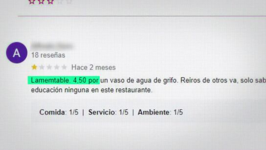 As&iacute; defiende el due&ntilde;o de un restaurante de Pedraza cobrar el agua del grifo: "Es una forma de disuadir a la gente"